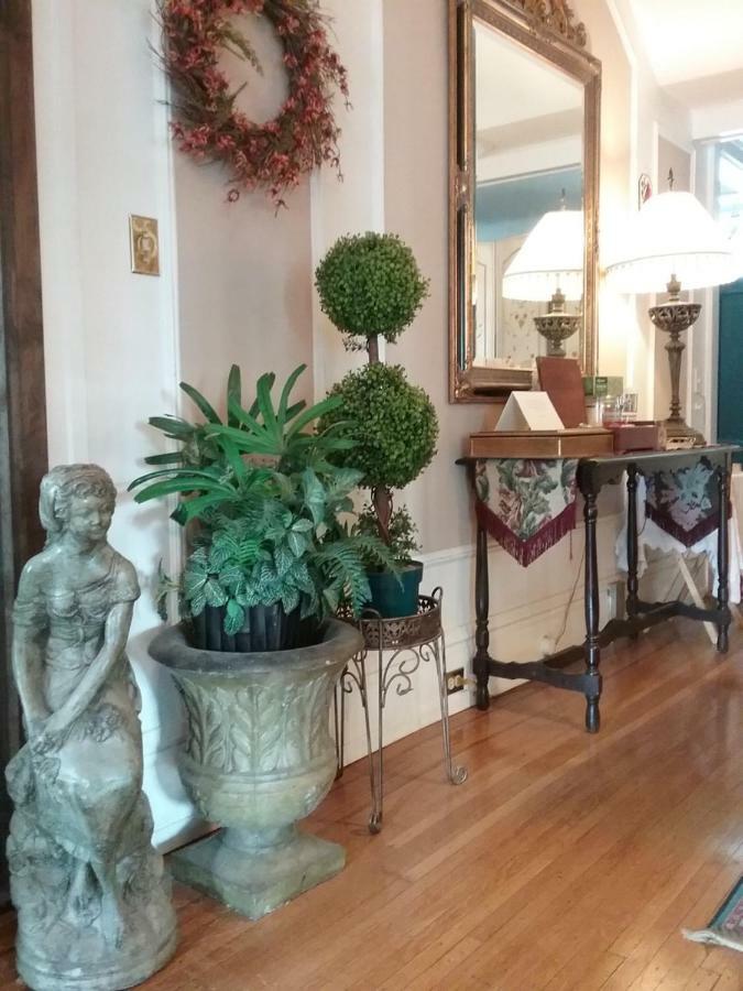 Hanover House Bed And Breakfast Niagara Falls Eksteriør bilde