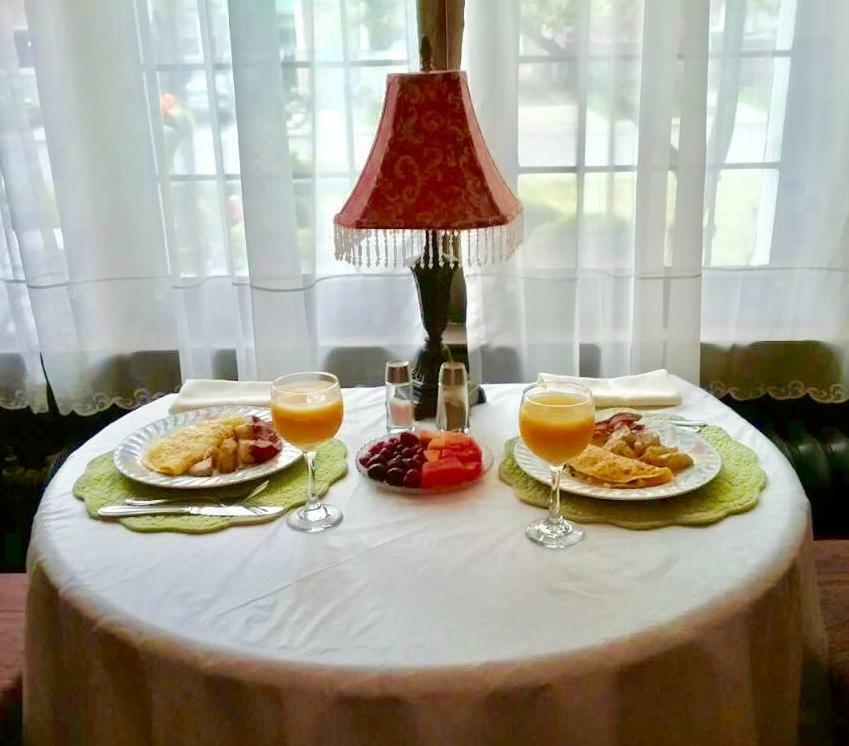 Hanover House Bed And Breakfast Niagara Falls Eksteriør bilde
